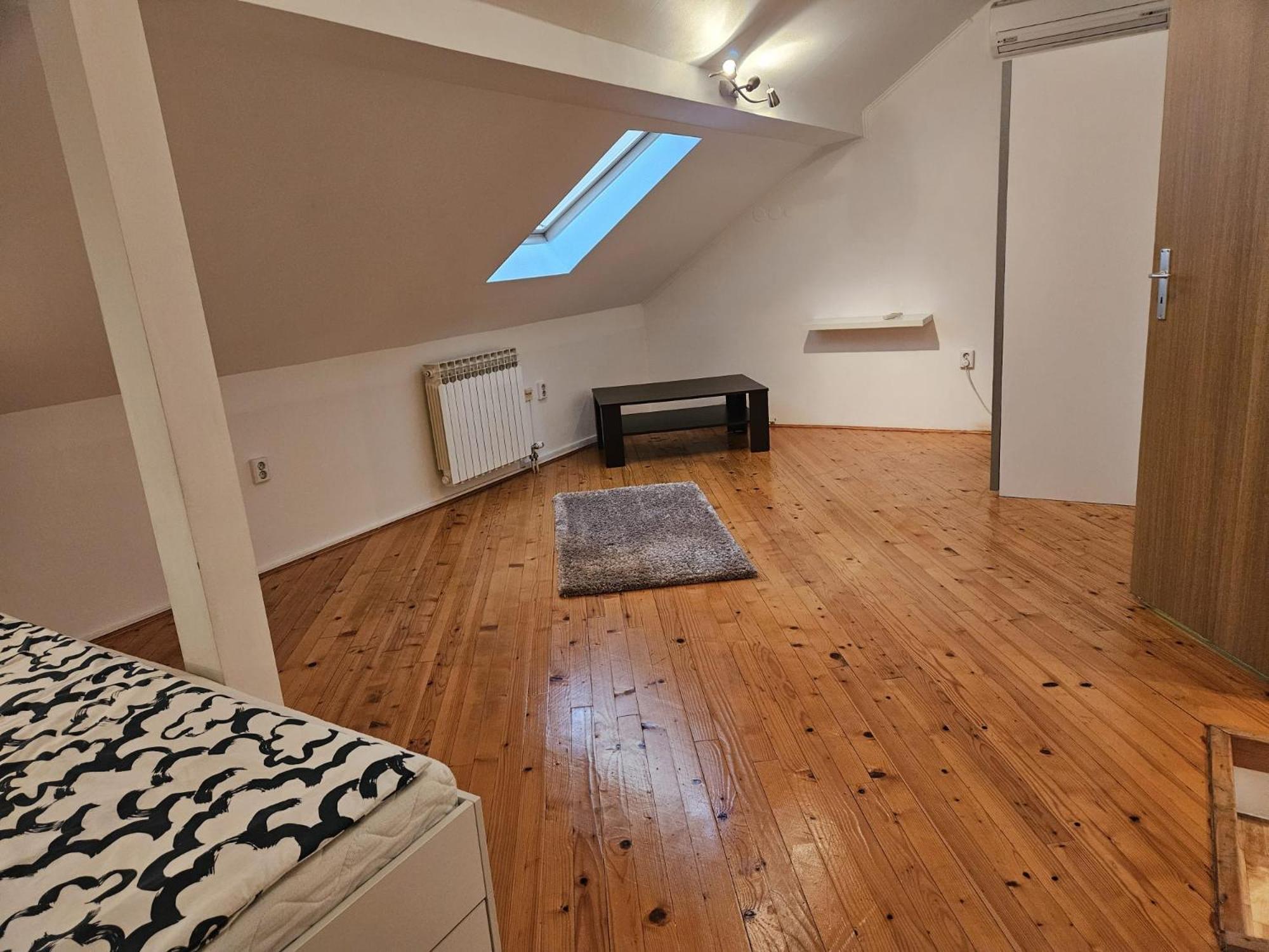 Anni Apartment